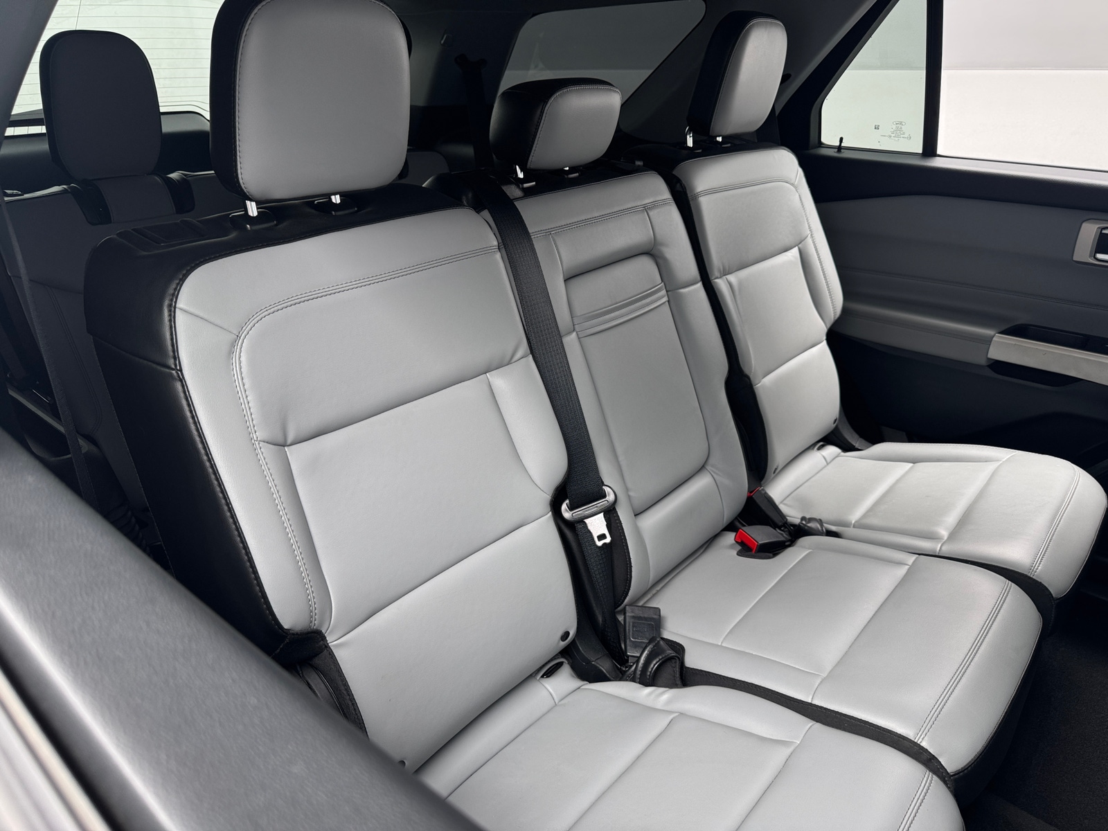 Thumbnail: 2021 Ford Explorer - 5