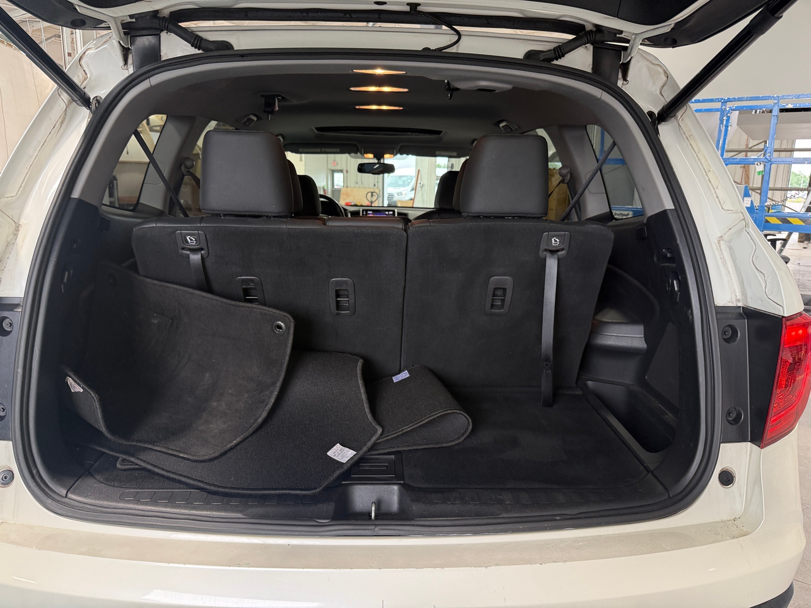 Thumbnail: 2017 Honda Pilot - 6