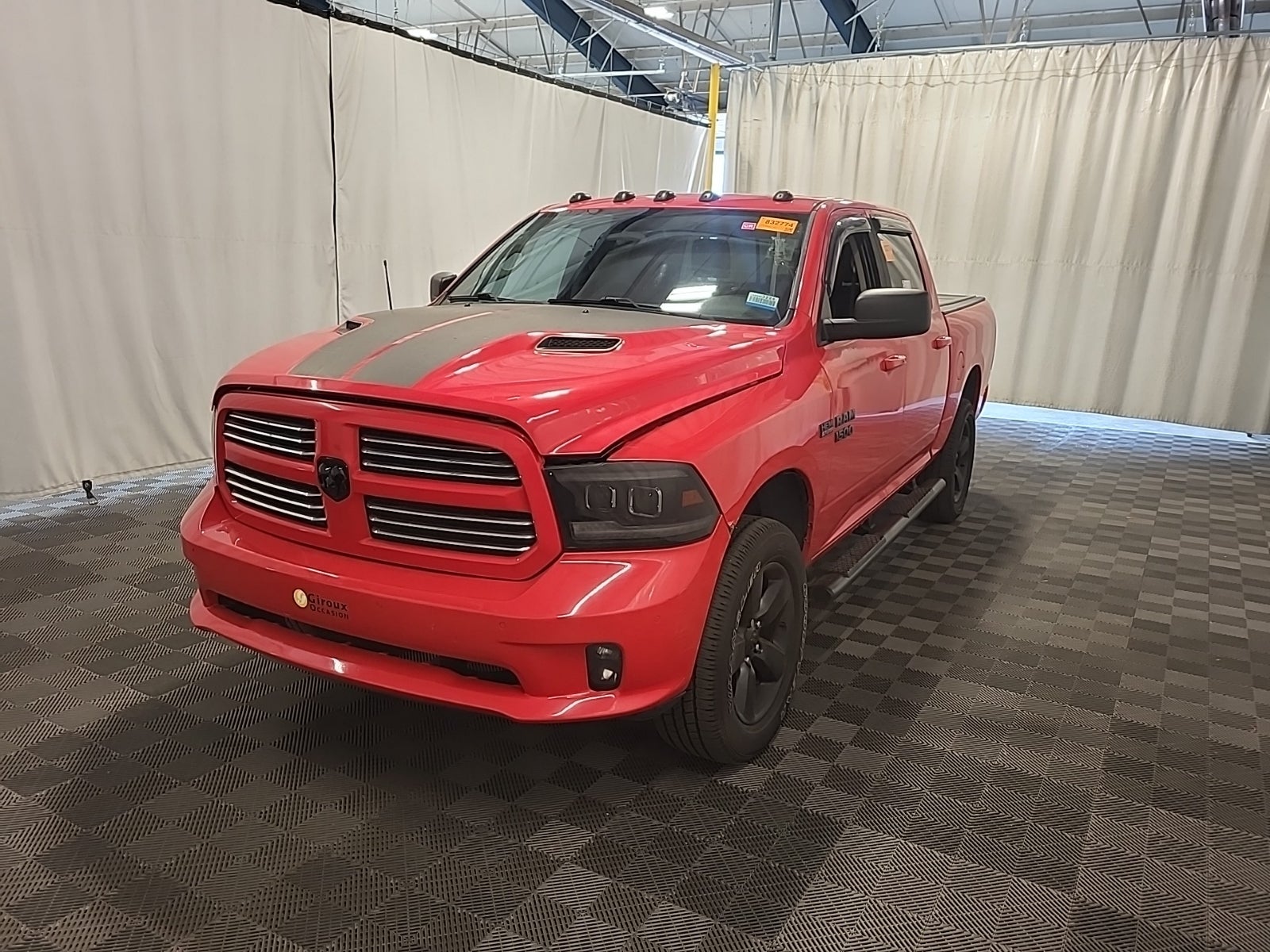2016 Ram 1500 4WD Crew Cab 140.5" Sport