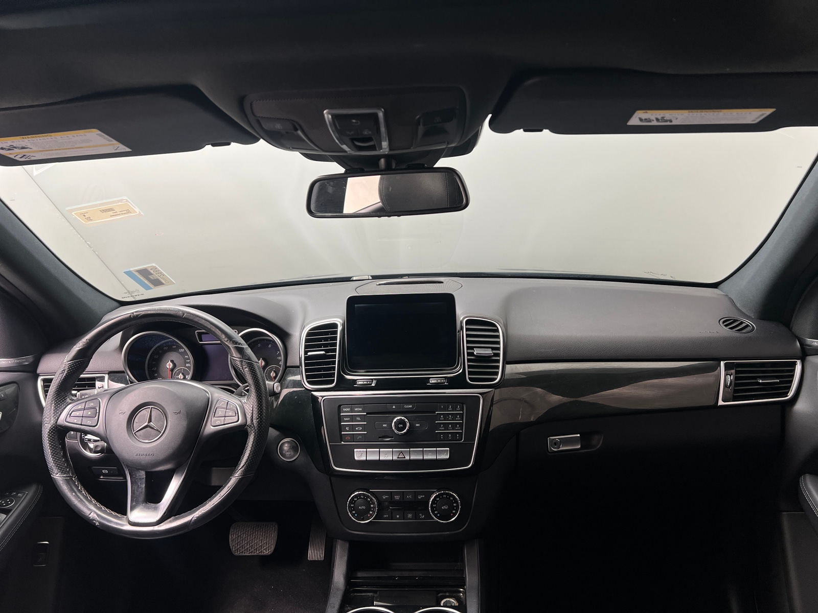 Thumbnail: 2017 Mercedes-Benz GLE - 2