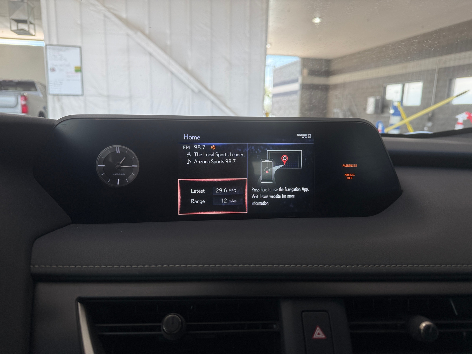 Thumbnail: 2021 Lexus UX - 3