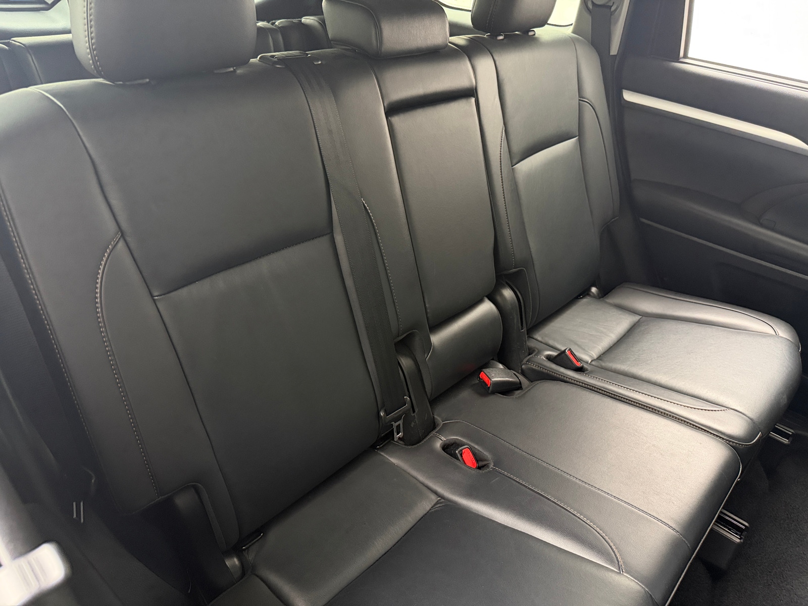 Thumbnail: 2019 Toyota Highlander - 6