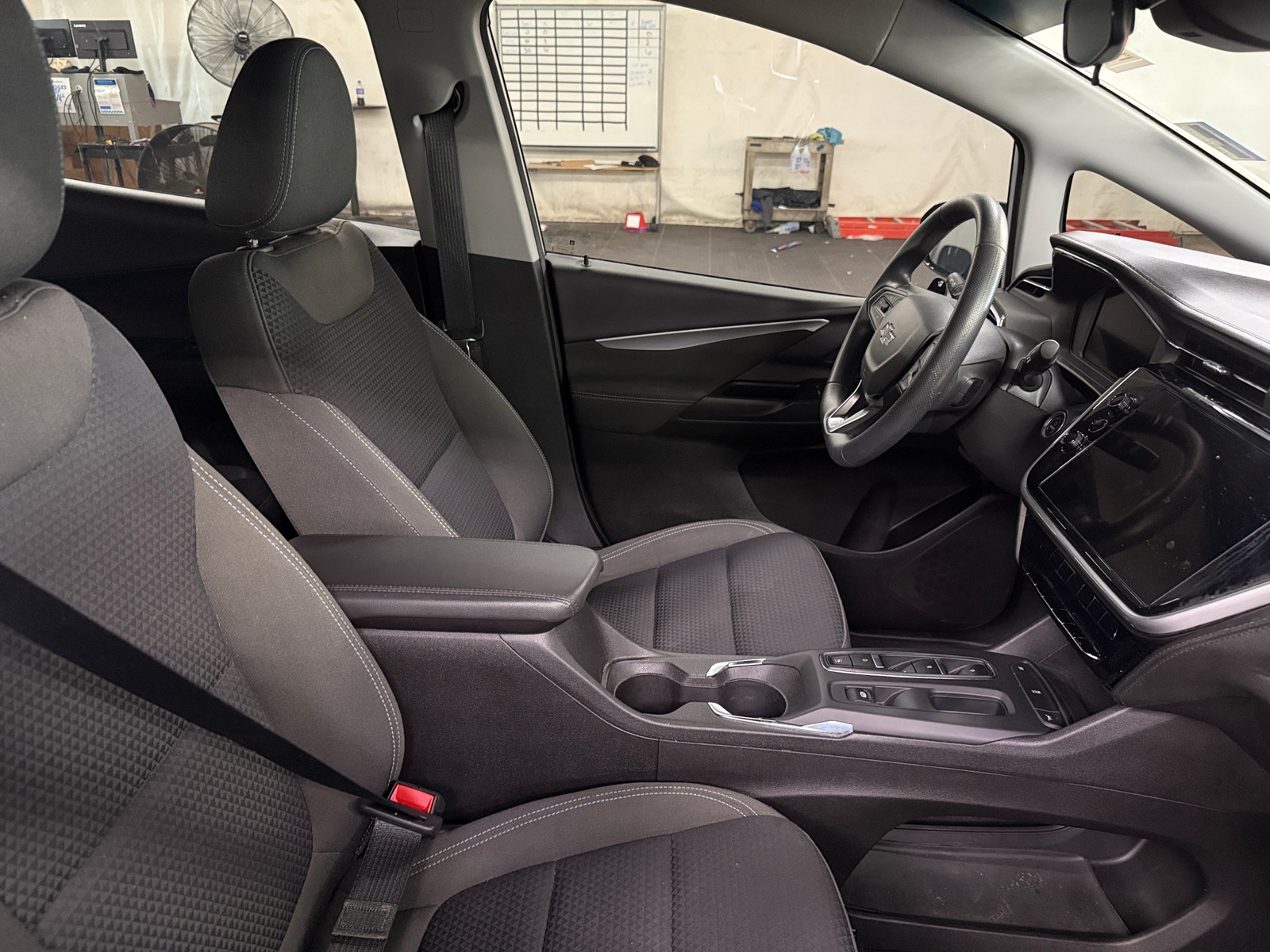 Thumbnail: 2023 Chevrolet Bolt EV - 2
