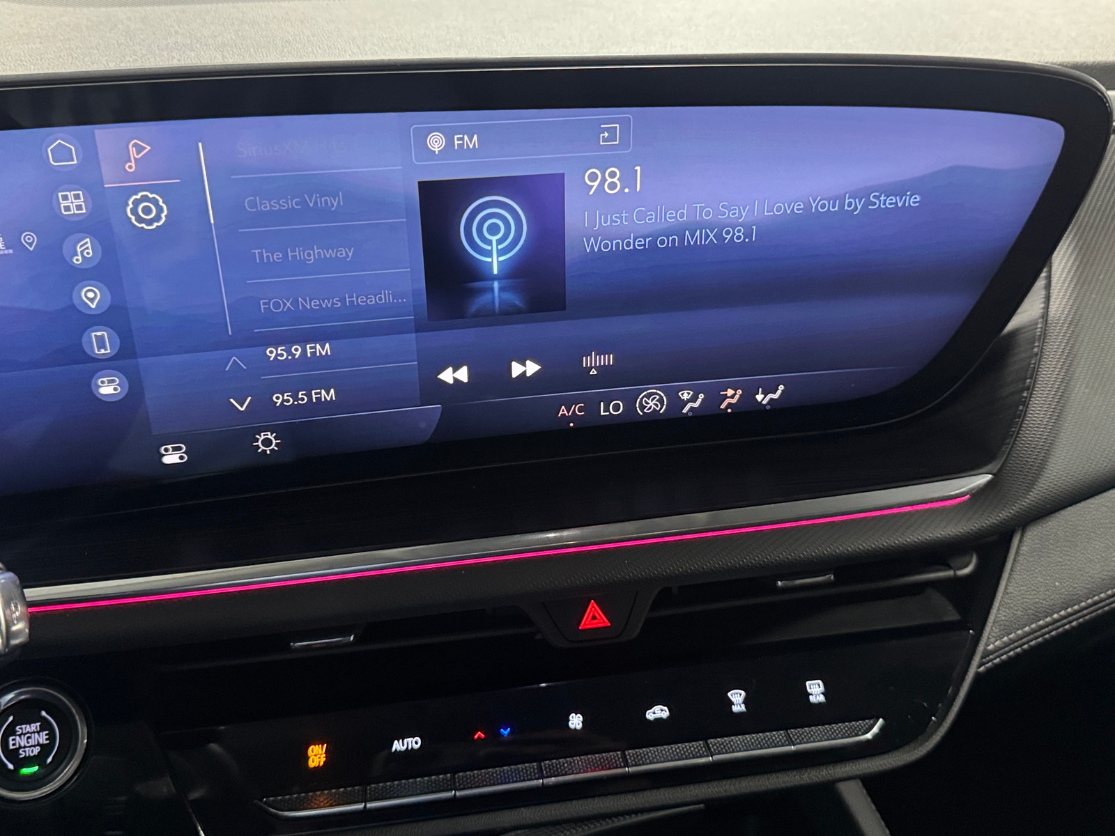 Thumbnail: 2024 Buick Envision - 3