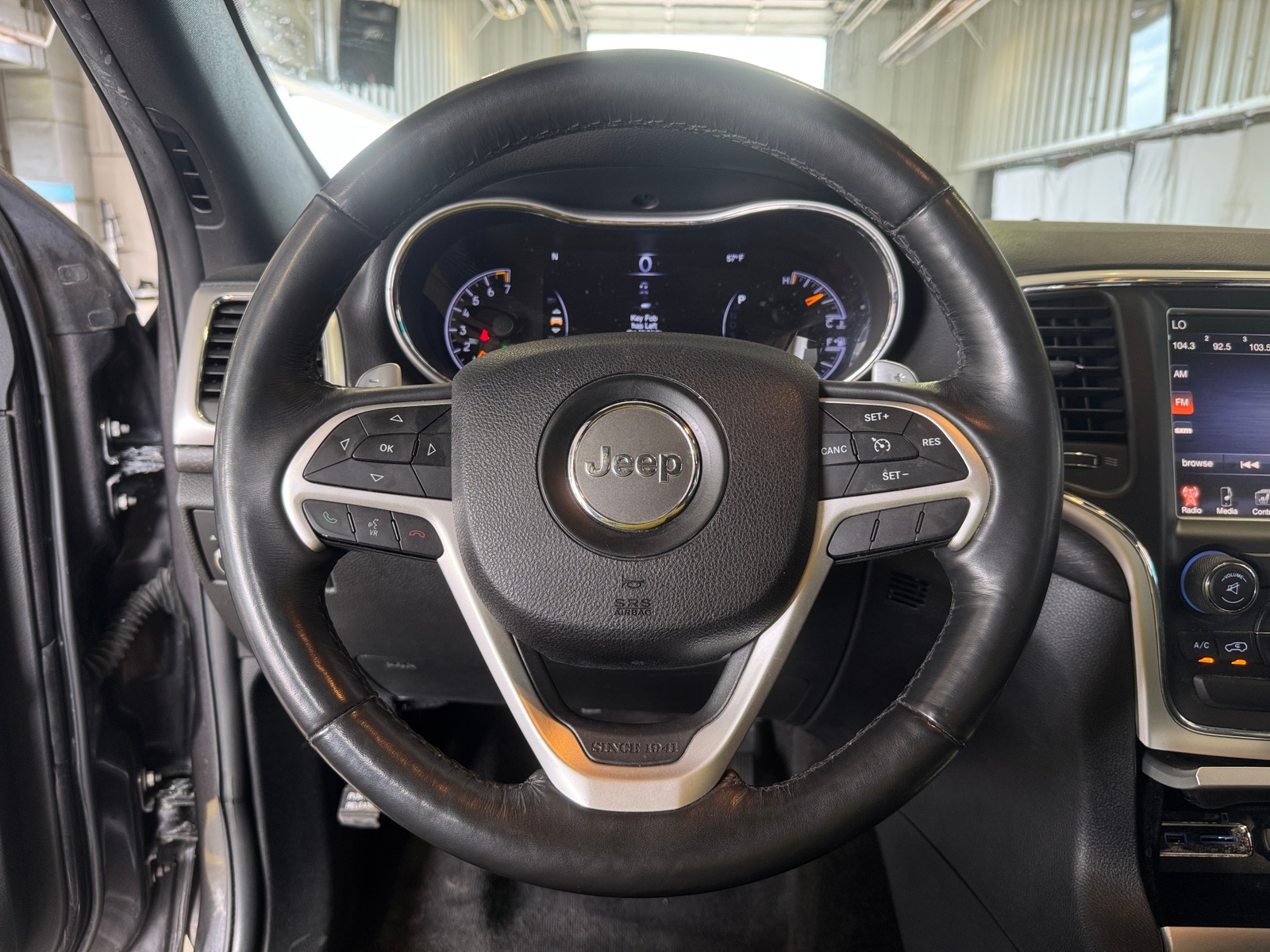 Thumbnail: 2015 Jeep Grand Cherokee - 4