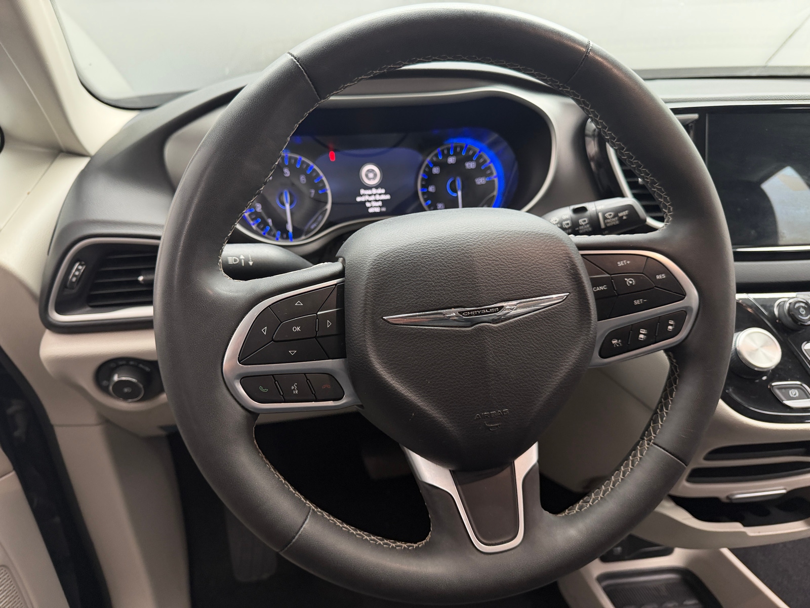 Thumbnail: 2024 Chrysler Pacifica - 4