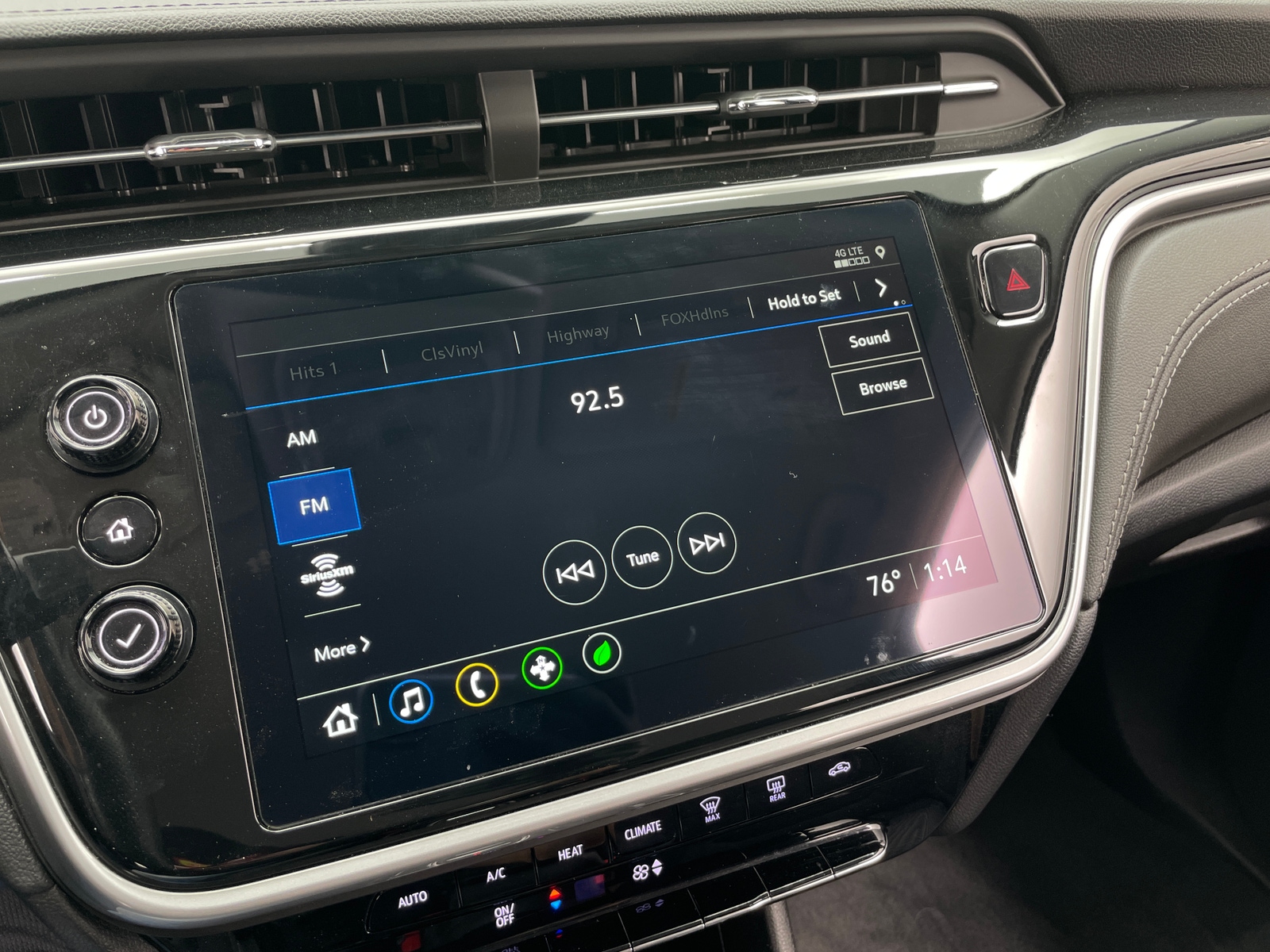 Thumbnail: 2023 Chevrolet Bolt EUV - 4
