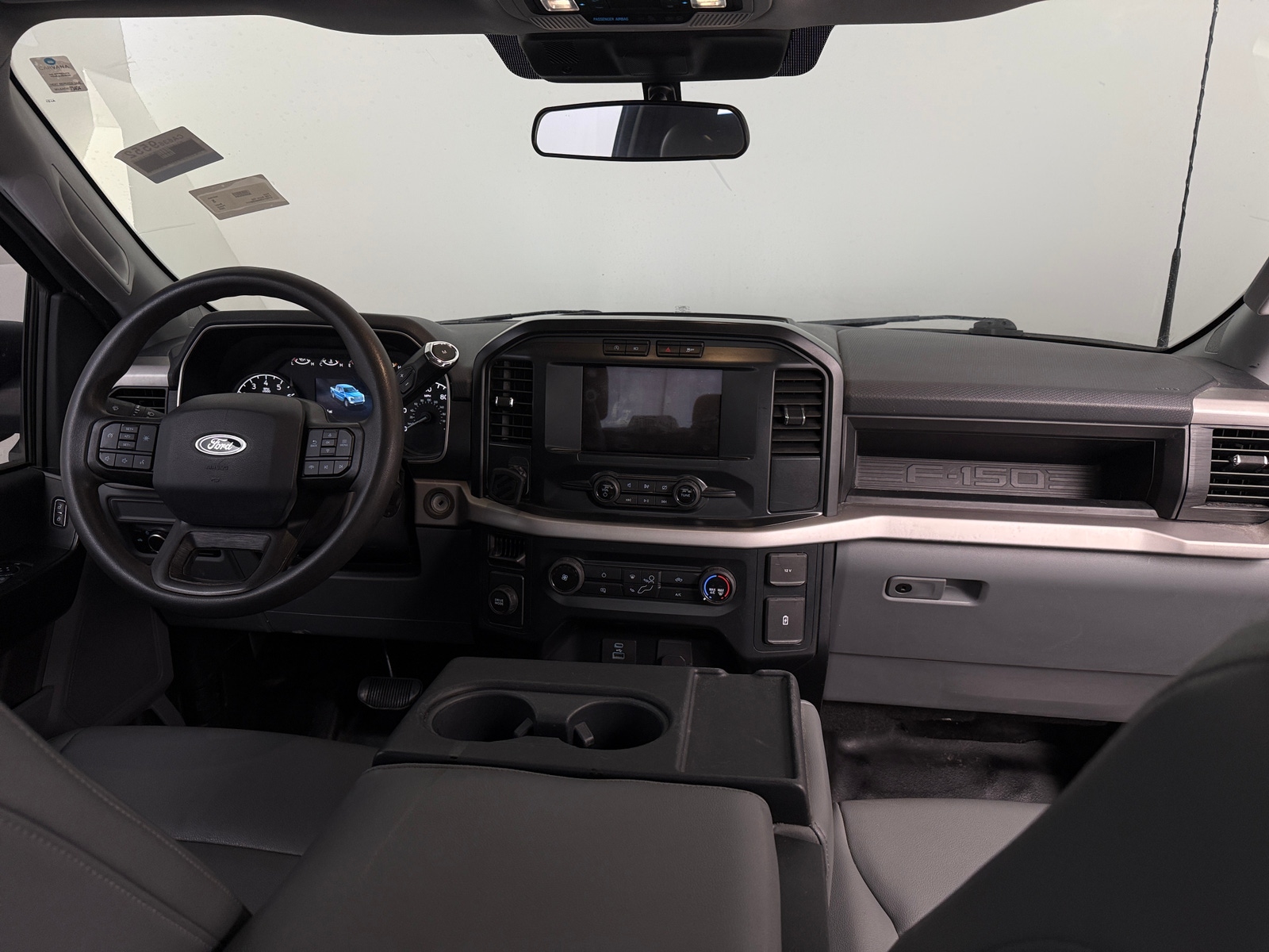 Thumbnail: 2022 Ford Econoline - 3