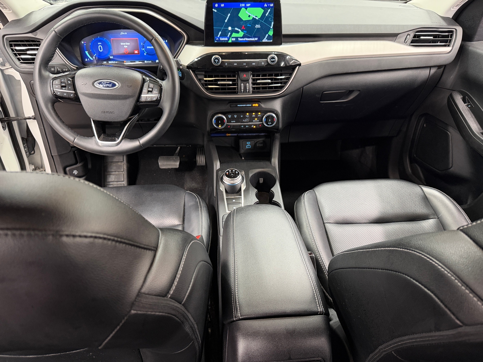 Thumbnail: 2022 Ford Escape - 2