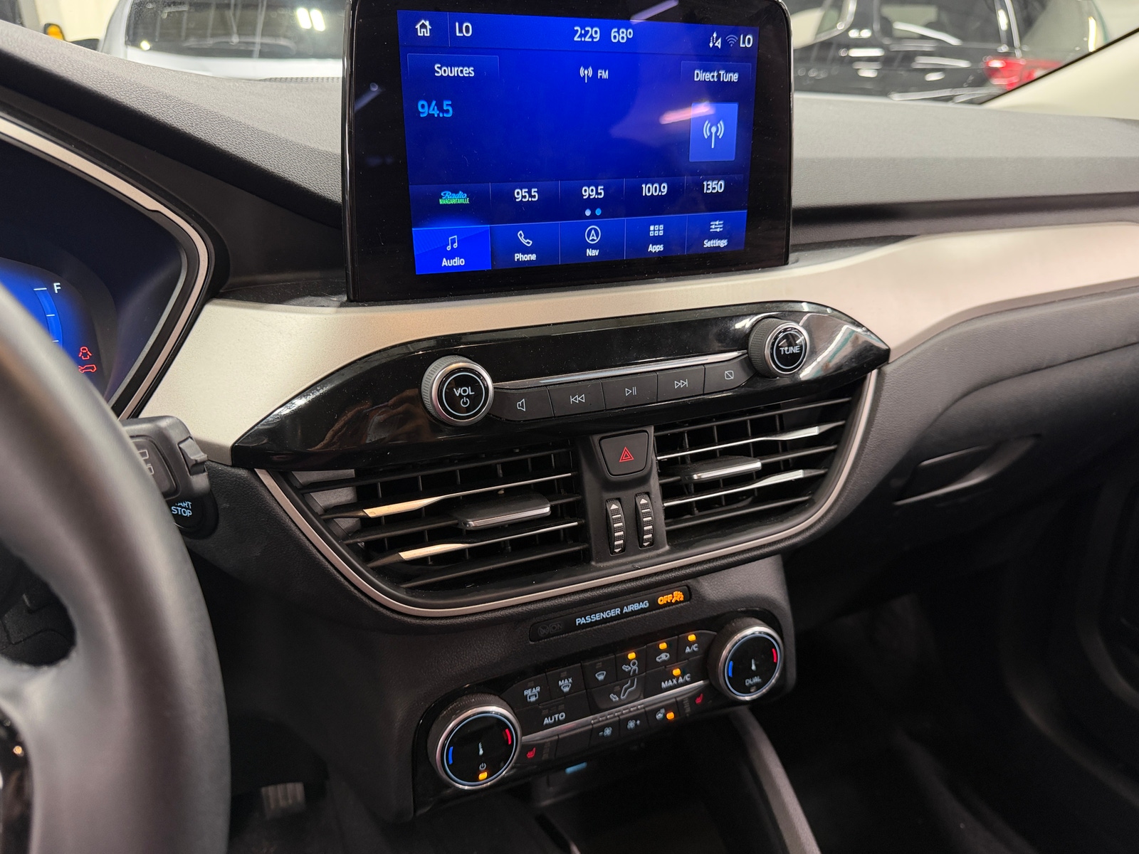 Thumbnail: 2022 Ford Escape - 3