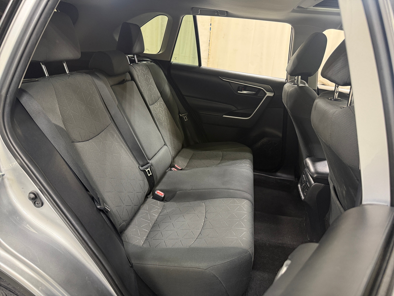 Thumbnail: 2020 Toyota RAV4 - 6