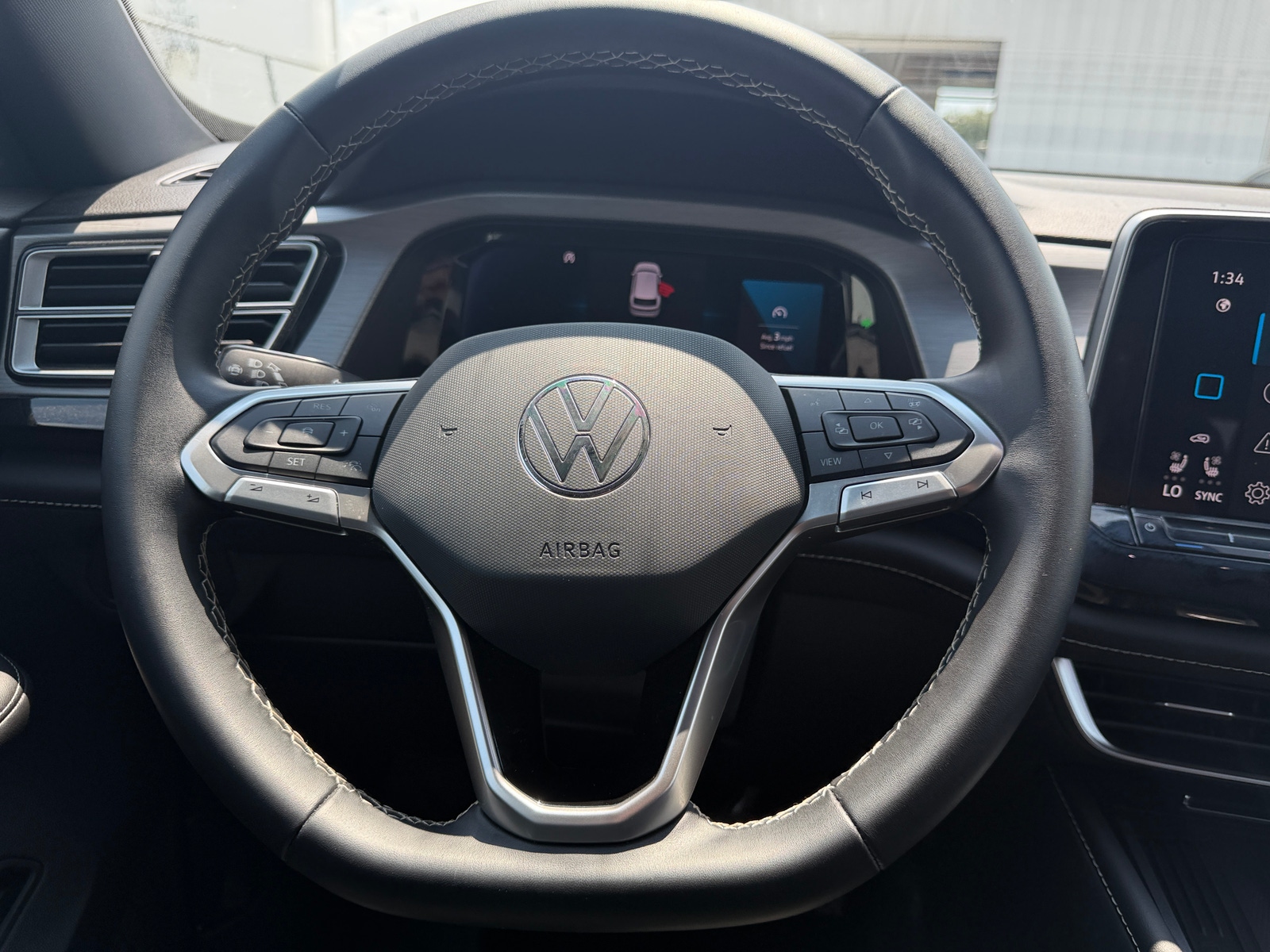 Thumbnail: 2026 Volkswagen Atlas - 4