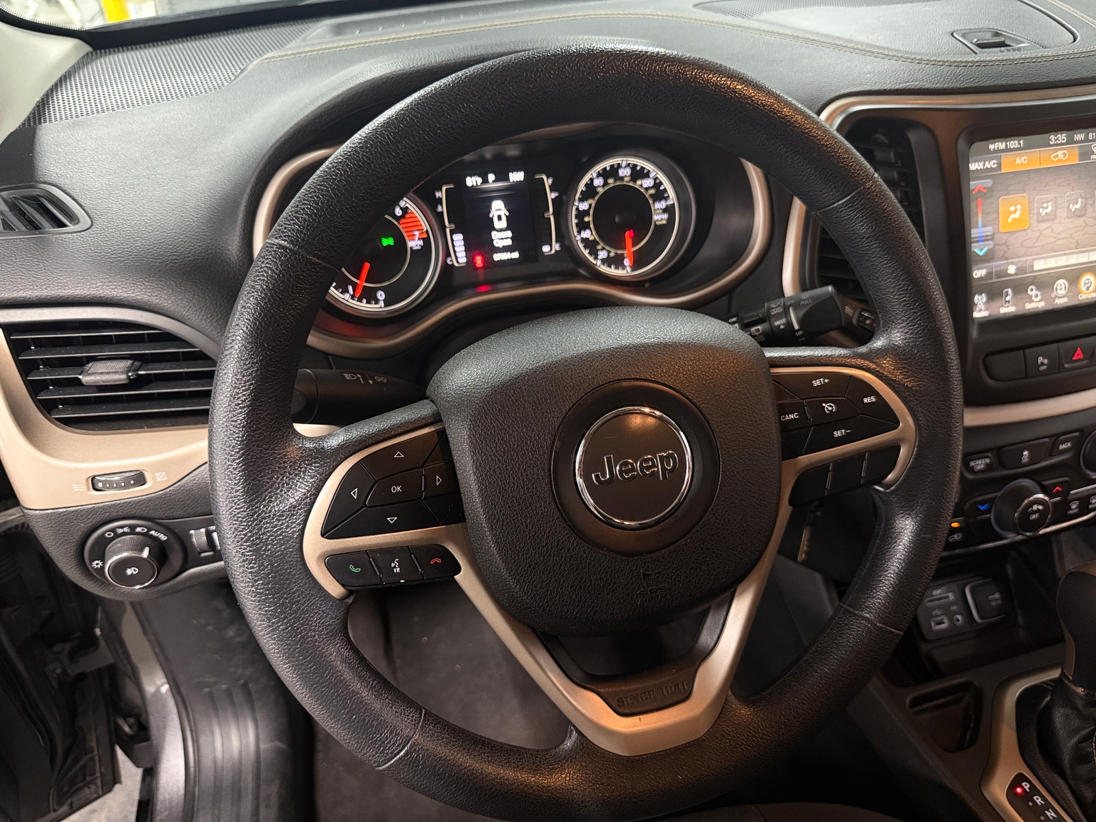 Thumbnail: 2018 Jeep Cherokee - 5