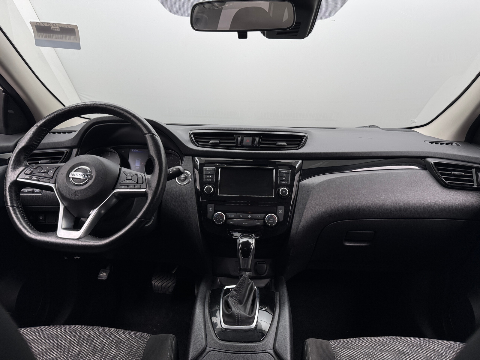 Thumbnail: 2022 Nissan Rogue Sport - 3