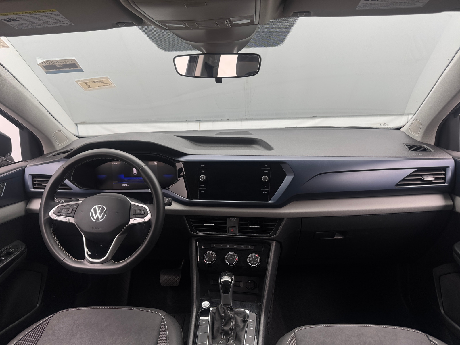 Thumbnail: 2023 Volkswagen Taos - 3