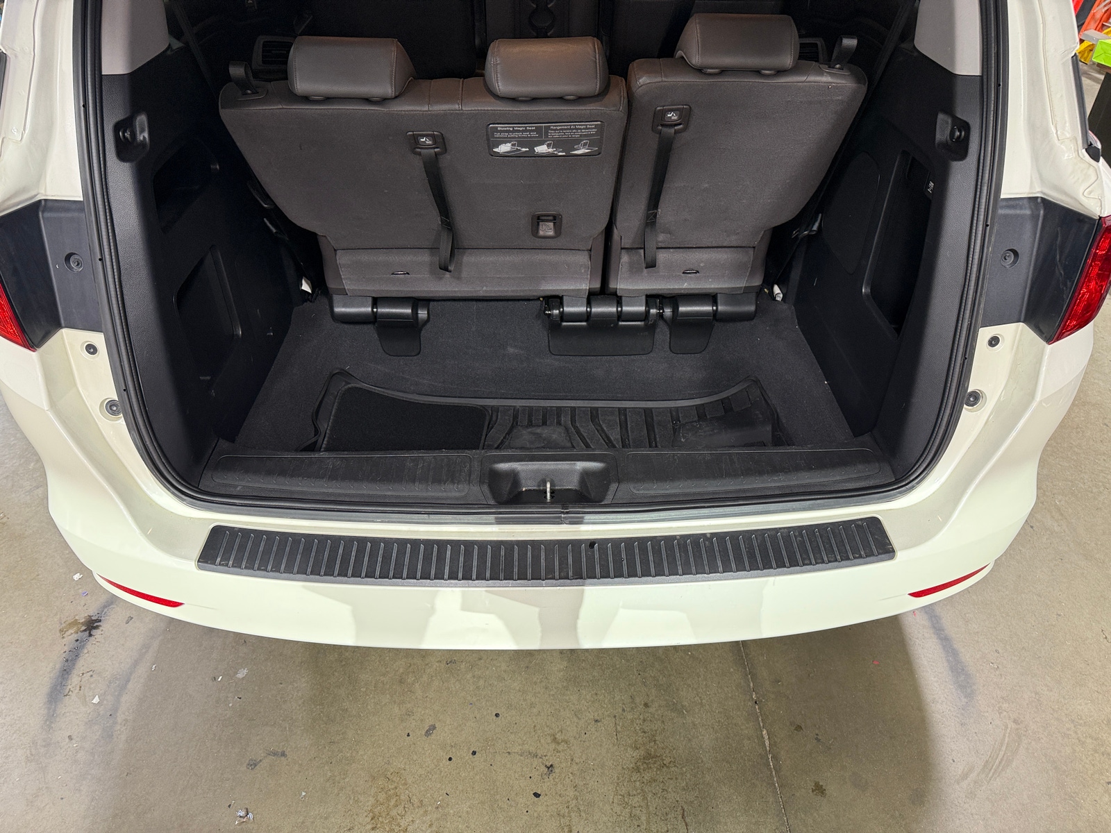 Thumbnail: 2019 Honda Odyssey - 6