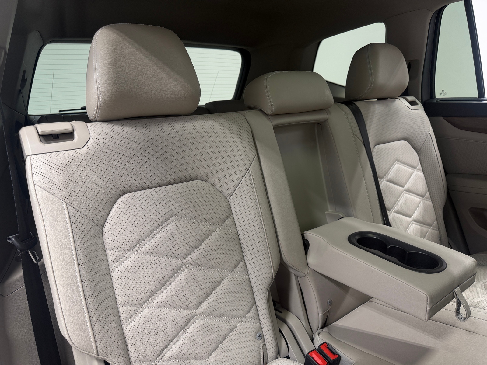 Thumbnail: 2026 Volkswagen Atlas - 6