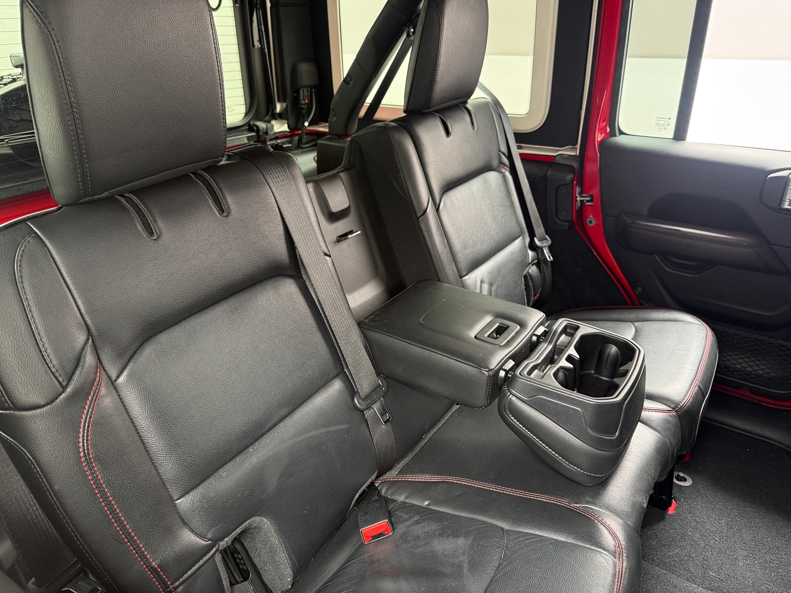 Thumbnail: 2020 Jeep Wrangler - 5