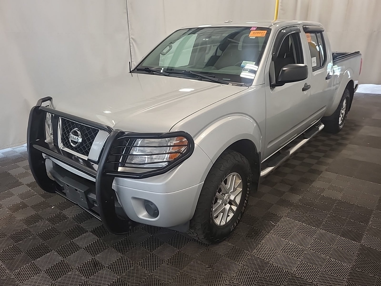 2015 Nissan Frontier 4WD Crew Cab LWB Auto SV