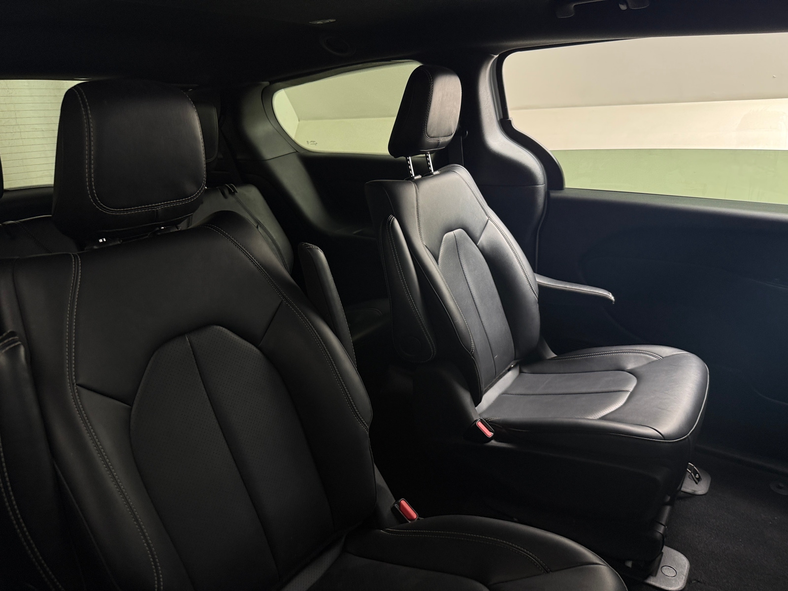 Thumbnail: 2024 Chrysler Pacifica - 5