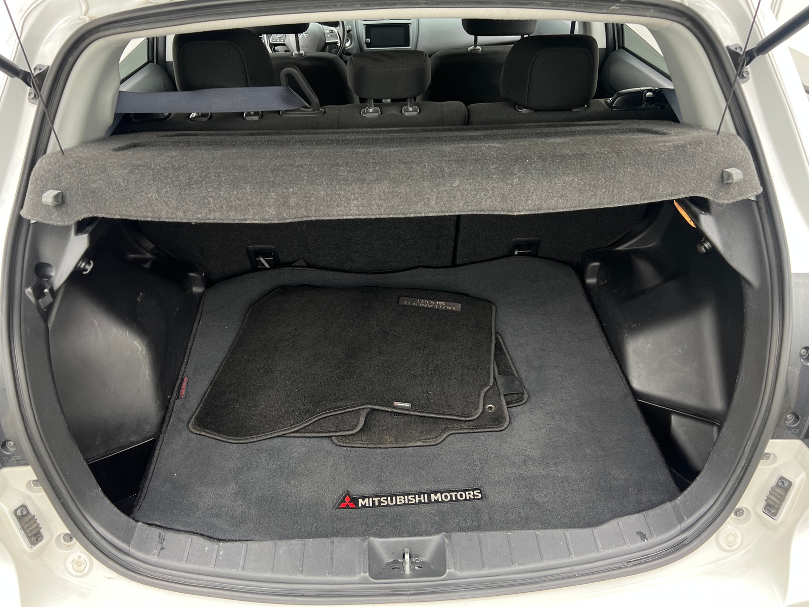 Thumbnail: 2019 Mitsubishi Outlander Sport - 7