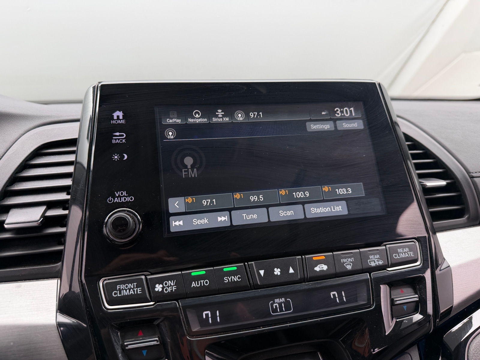 Thumbnail: 2019 Honda Odyssey - 3