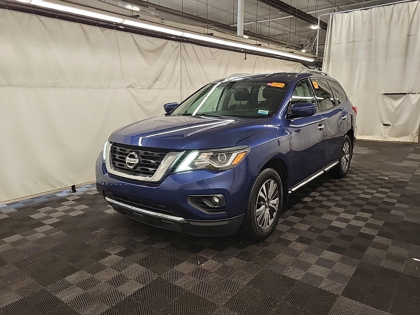 2018 Nissan Pathfinder SV