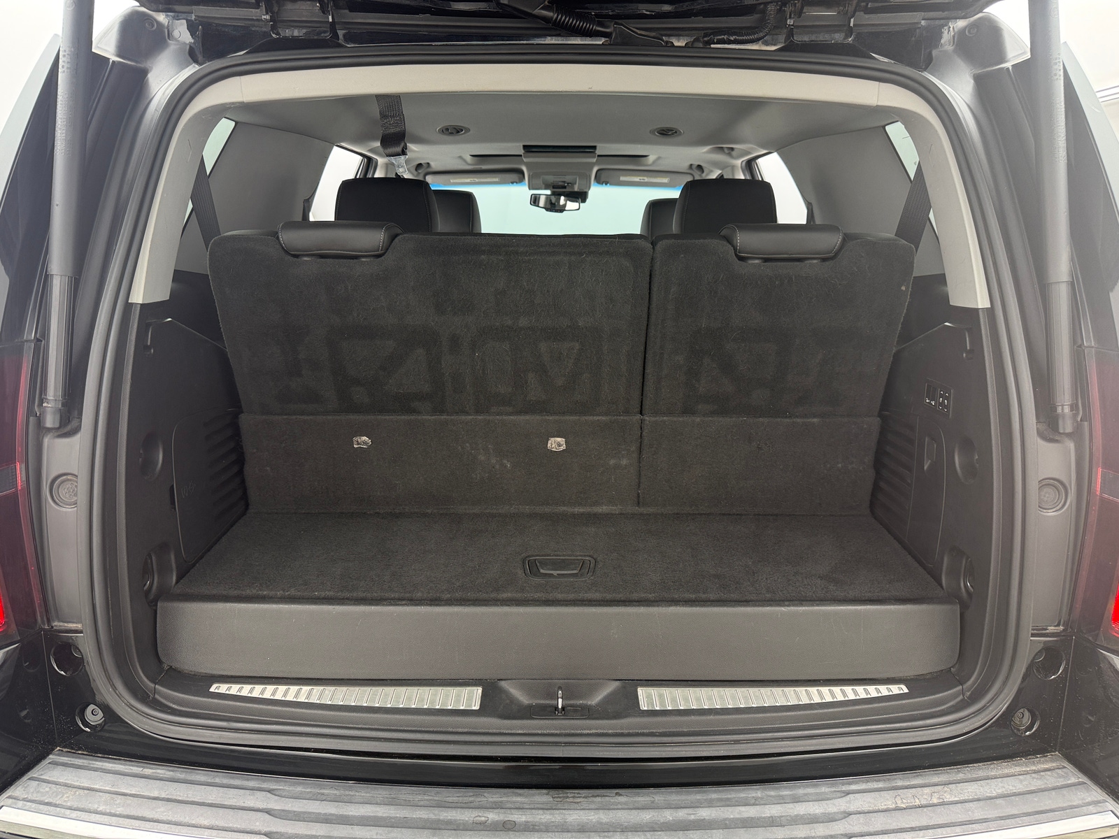 Thumbnail: 2019 Chevrolet Tahoe - 6