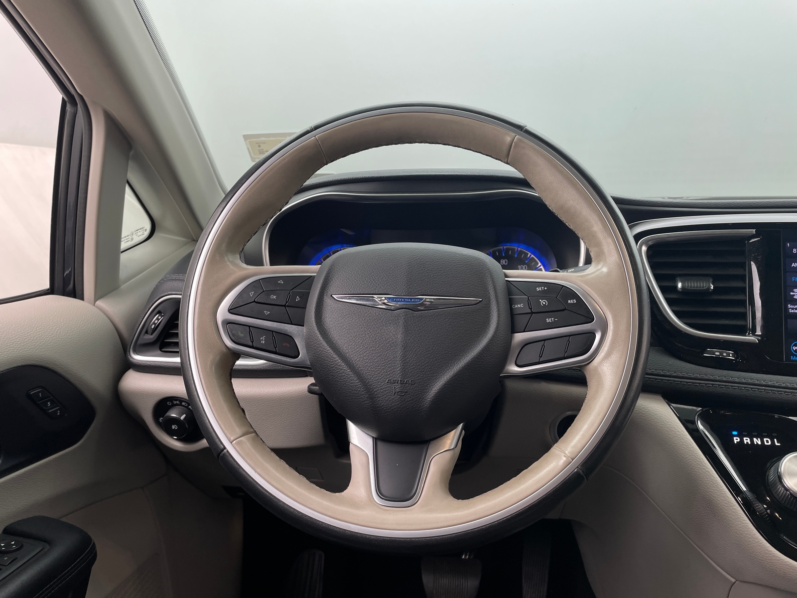 Thumbnail: 2020 Chrysler Pacifica - 4