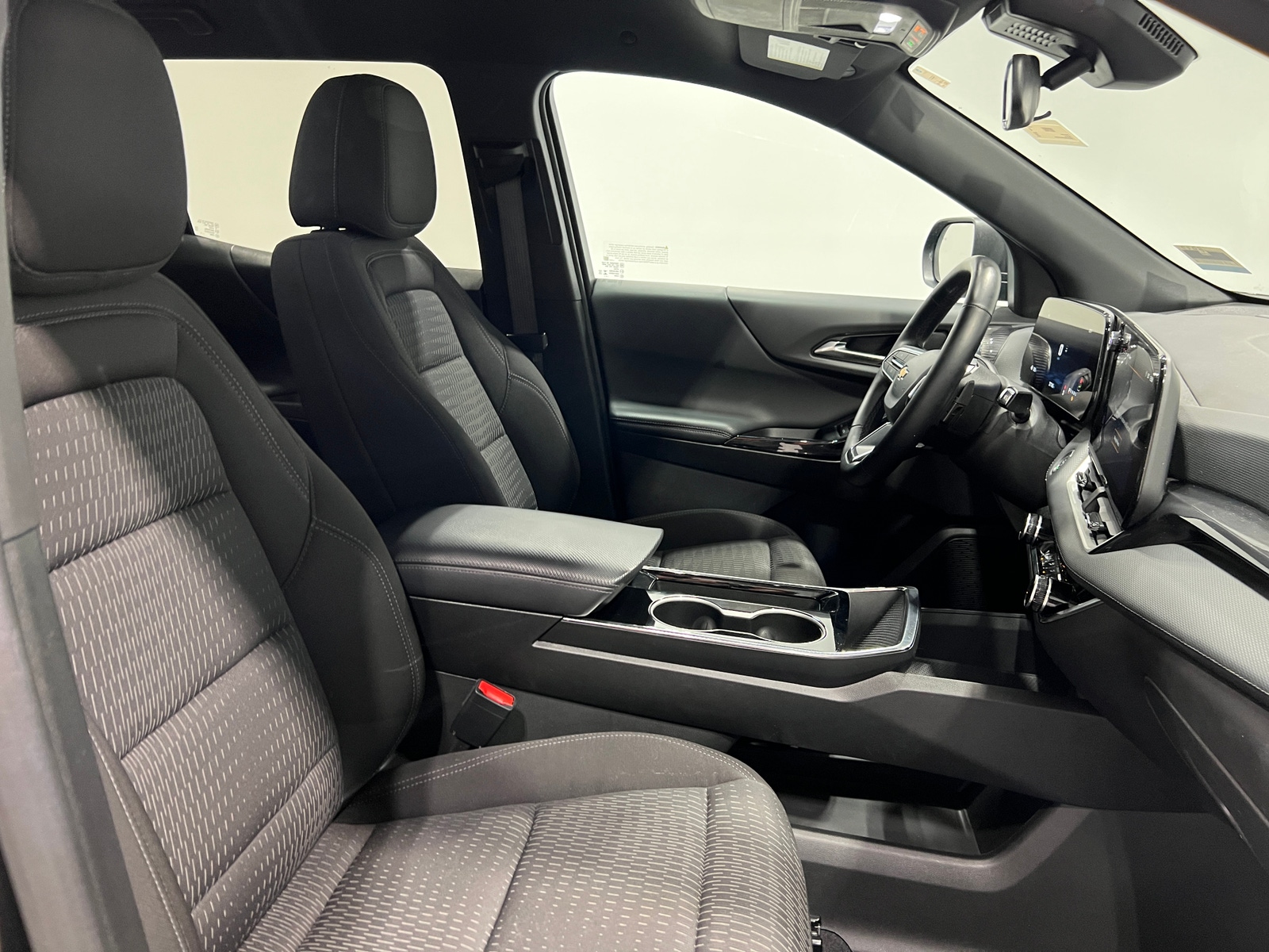 Thumbnail: 2025 Chevrolet Equinox - 2