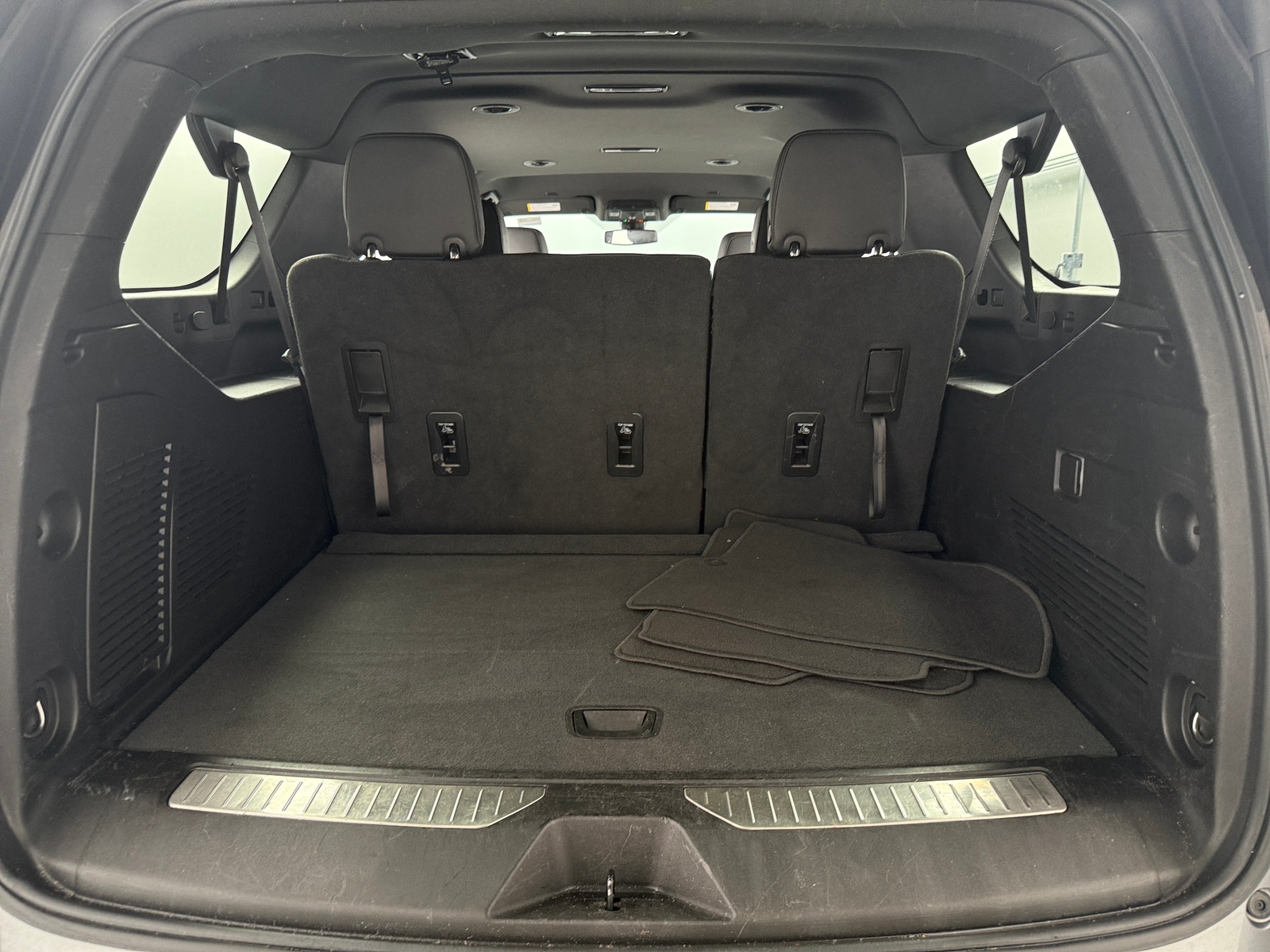 Thumbnail: 2022 Chevrolet Suburban - 6