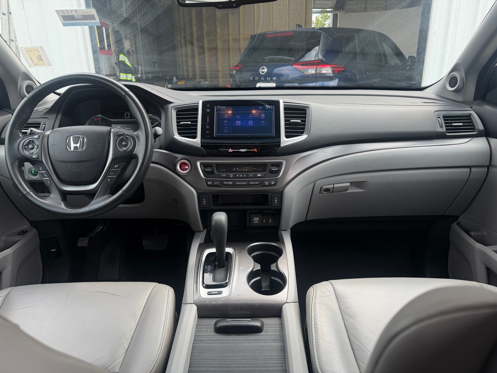 Thumbnail: 2016 Honda Pilot - 2
