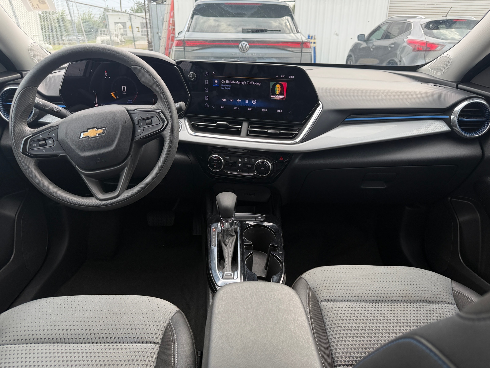 Thumbnail: 2025 Chevrolet Trax - 2