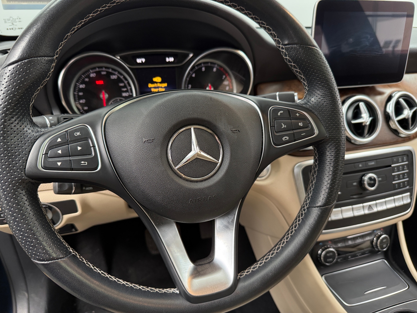 Thumbnail: 2019 Mercedes-Benz GLA - 4