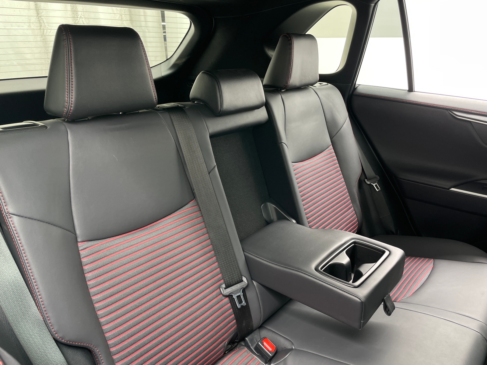 Thumbnail: 2023 Toyota RAV4 - 6