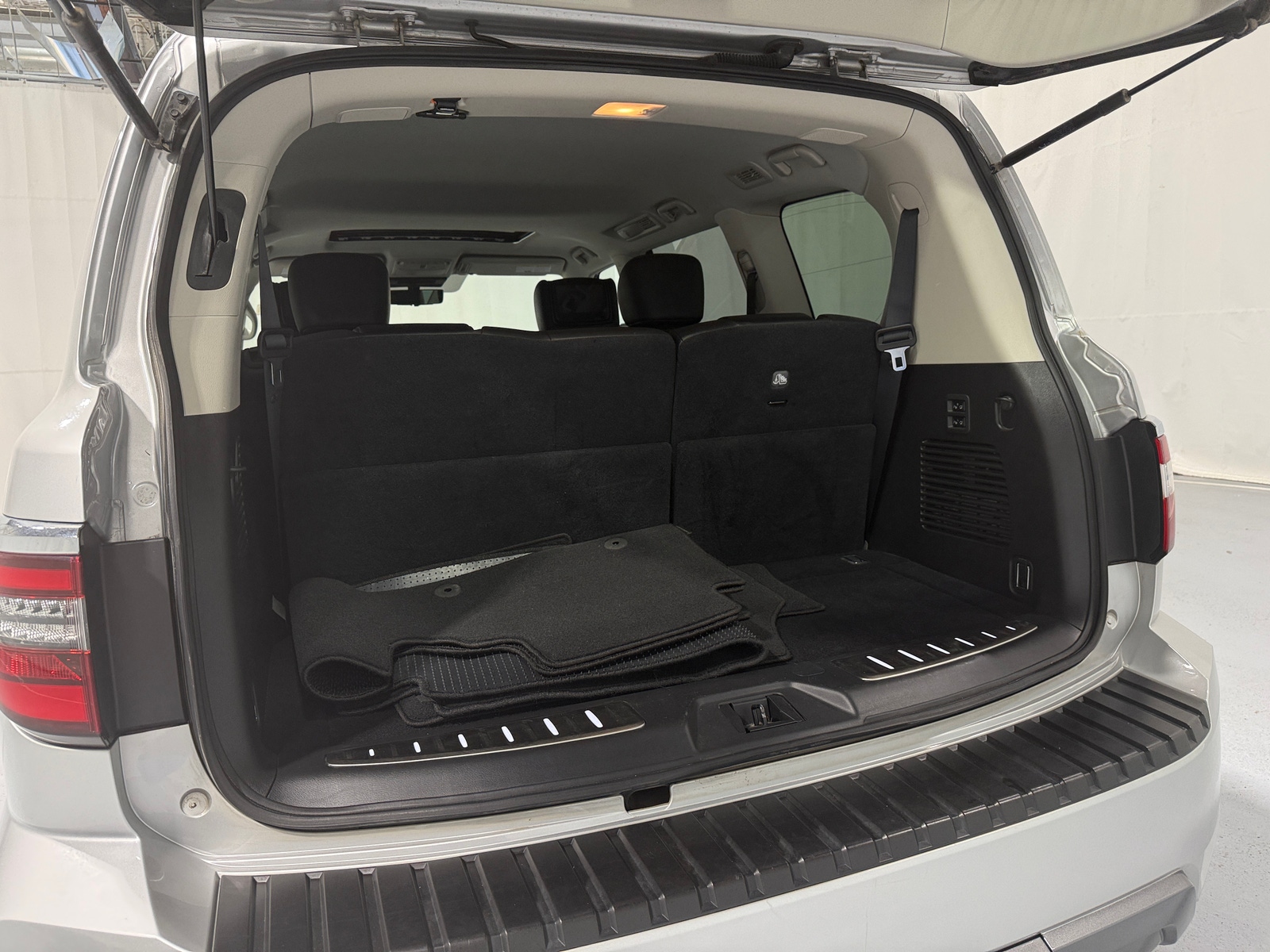 Thumbnail: 2021 Nissan Armada - 6