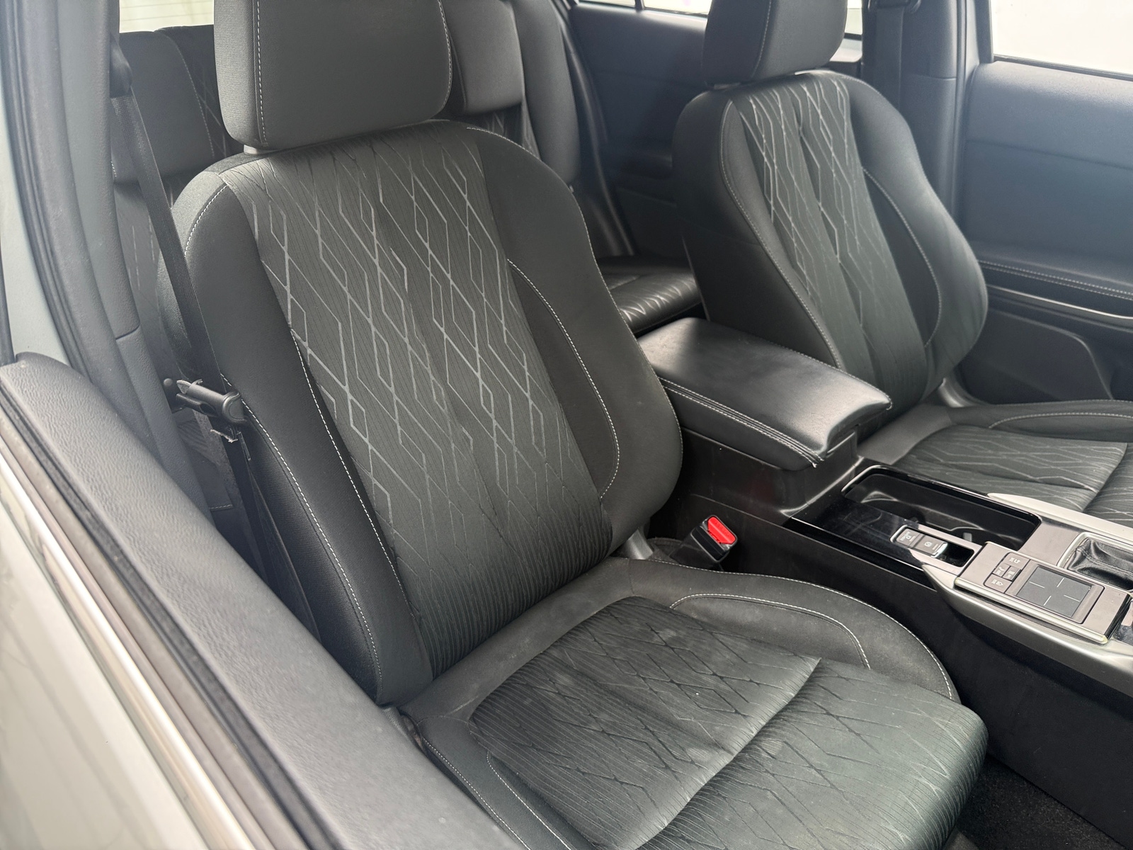 Thumbnail: 2018 Mitsubishi Eclipse Cross - 2