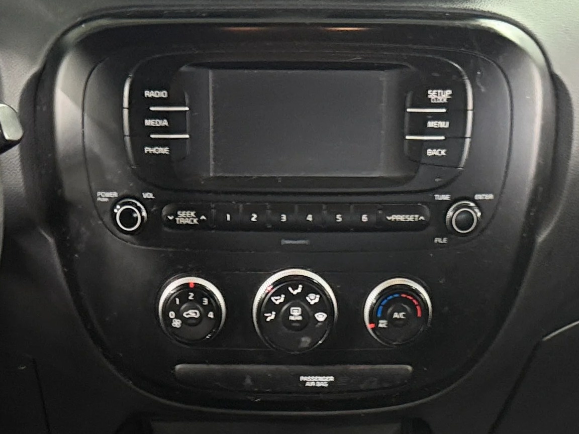 Thumbnail: 2017 Kia Soul - 4