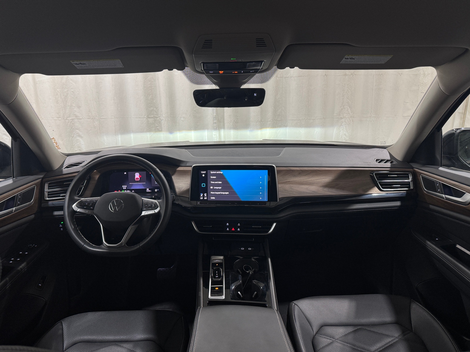 Thumbnail: 2026 Volkswagen Atlas - 3