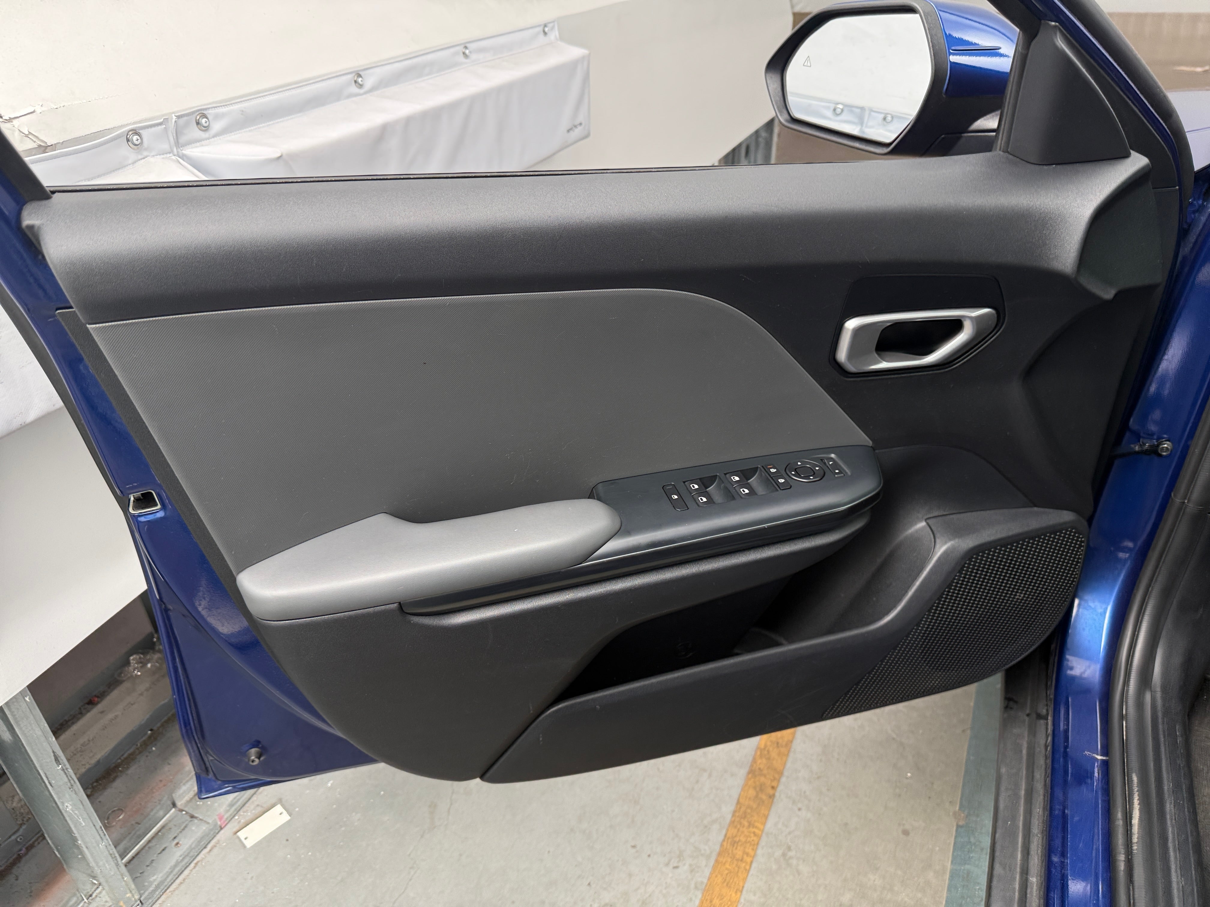 2025 Kia K4 LXS - Photo 9