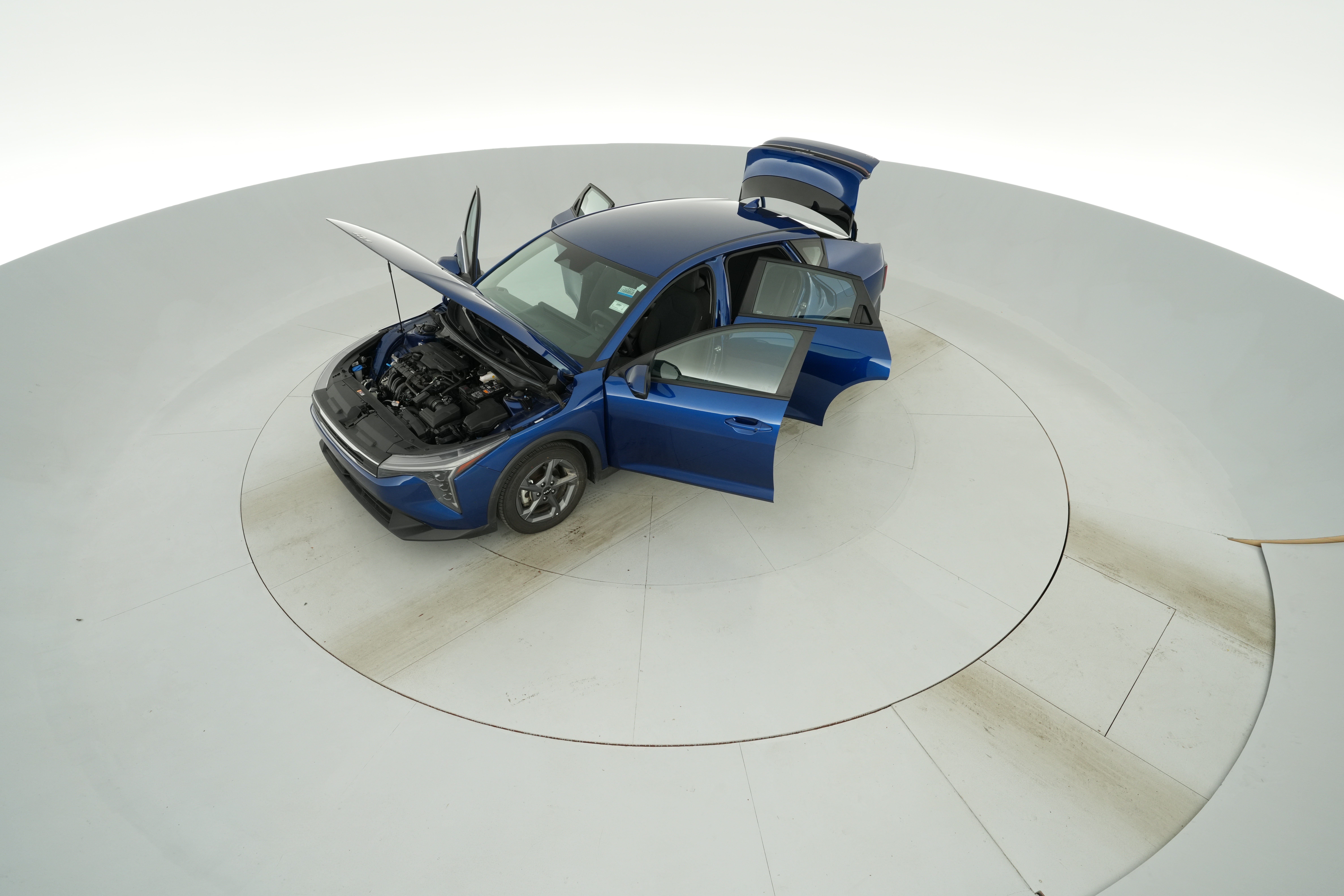 2025 Kia K4 LXS - Photo 40