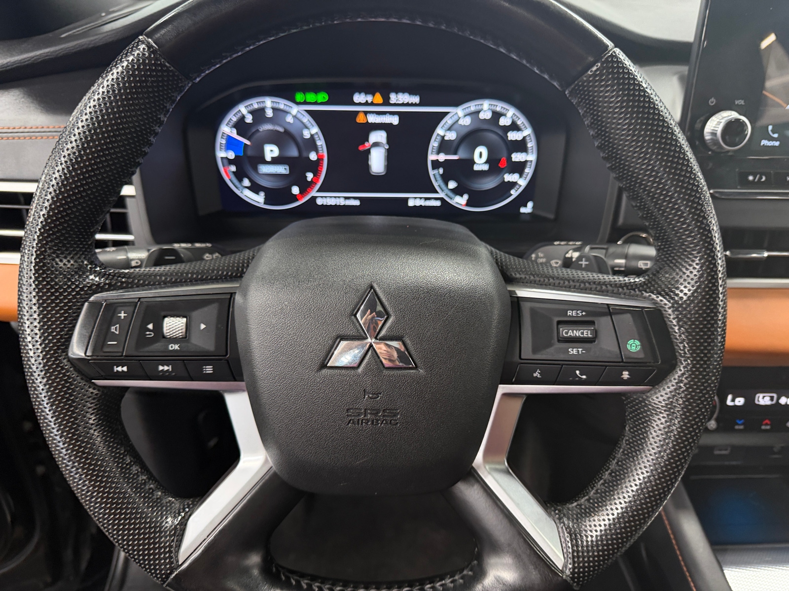 Thumbnail: 2023 Mitsubishi Outlander - 4