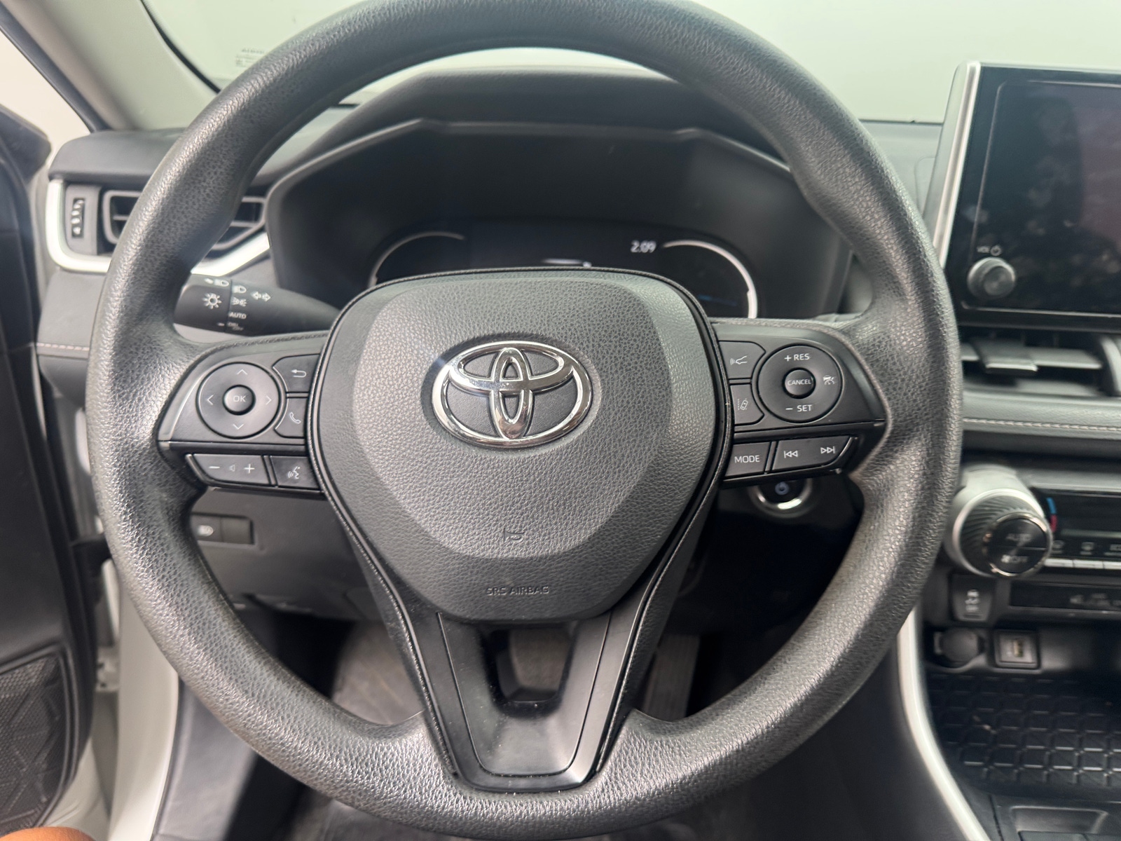 Thumbnail: 2025 Toyota RAV4 - 5