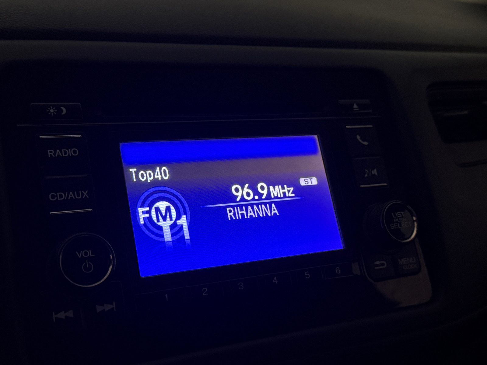 Thumbnail: 2017 Honda HR-V - 4