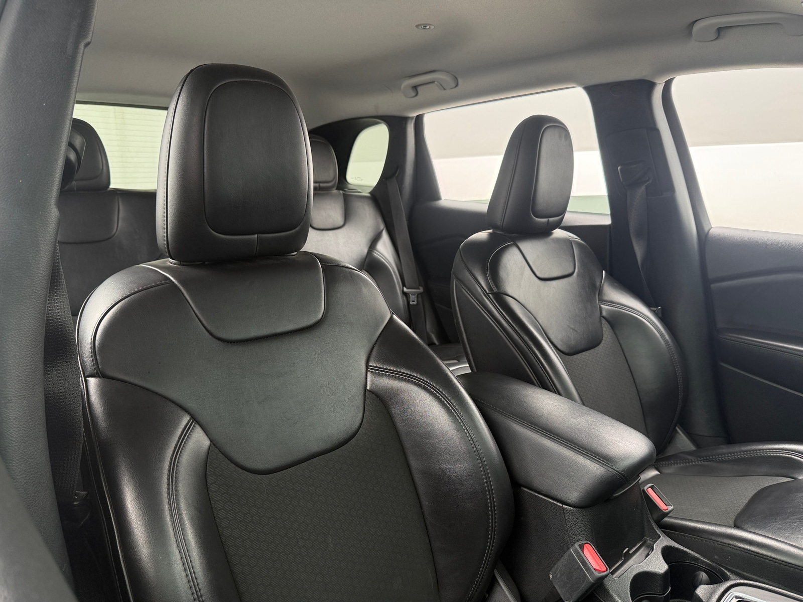 Thumbnail: 2019 Jeep Cherokee - 2