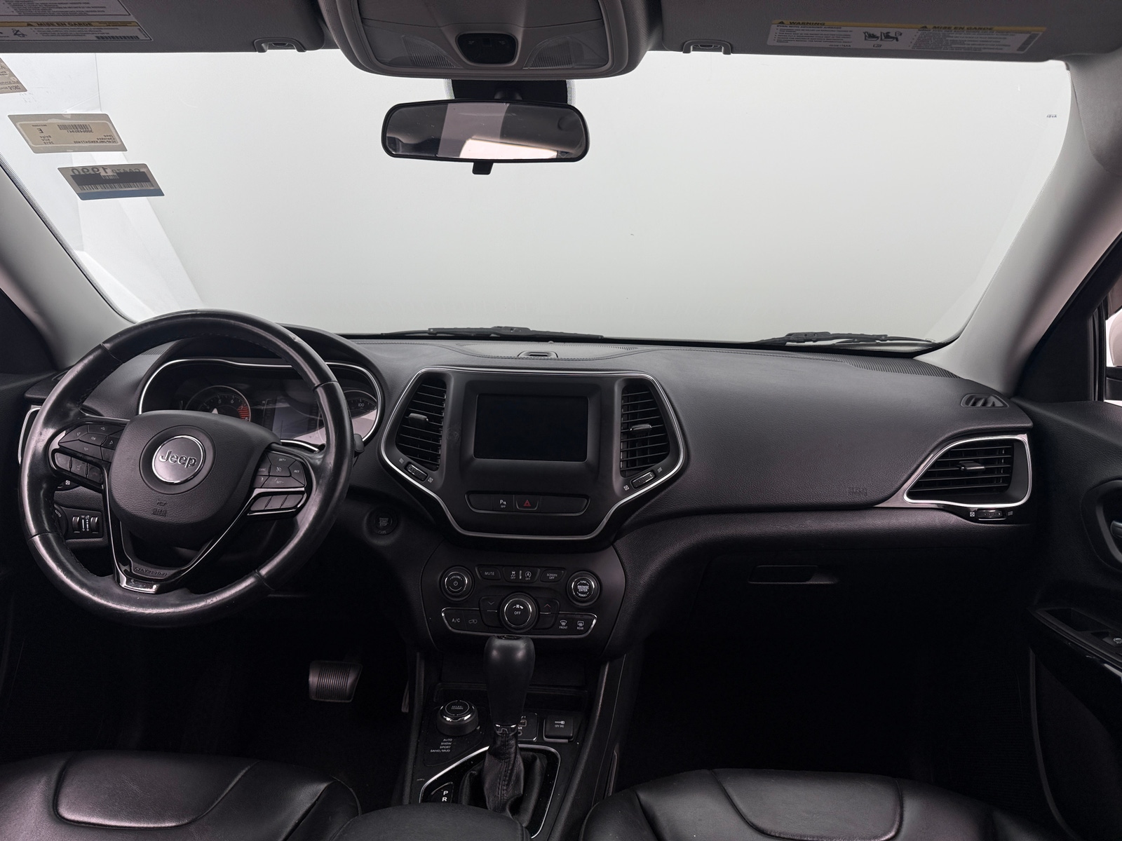 Thumbnail: 2019 Jeep Cherokee - 3