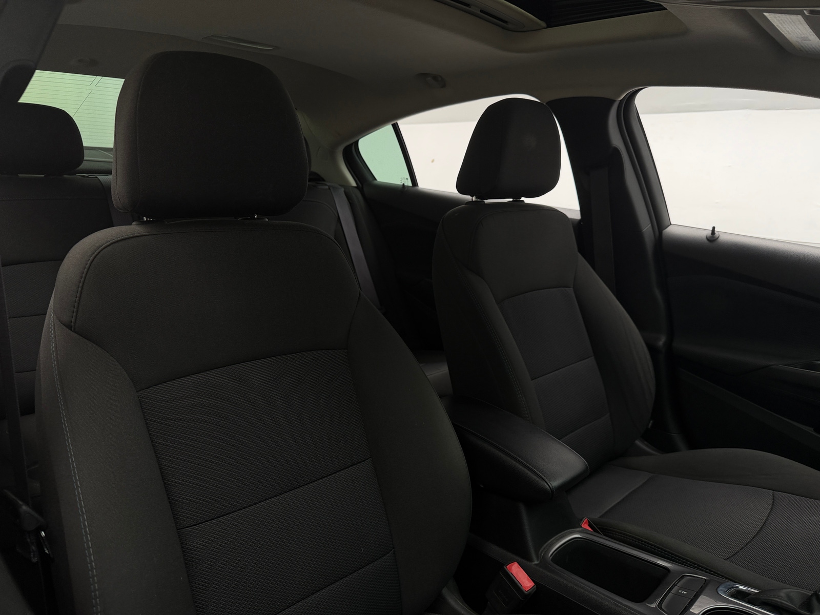 Thumbnail: 2016 Chevrolet Cruze - 2