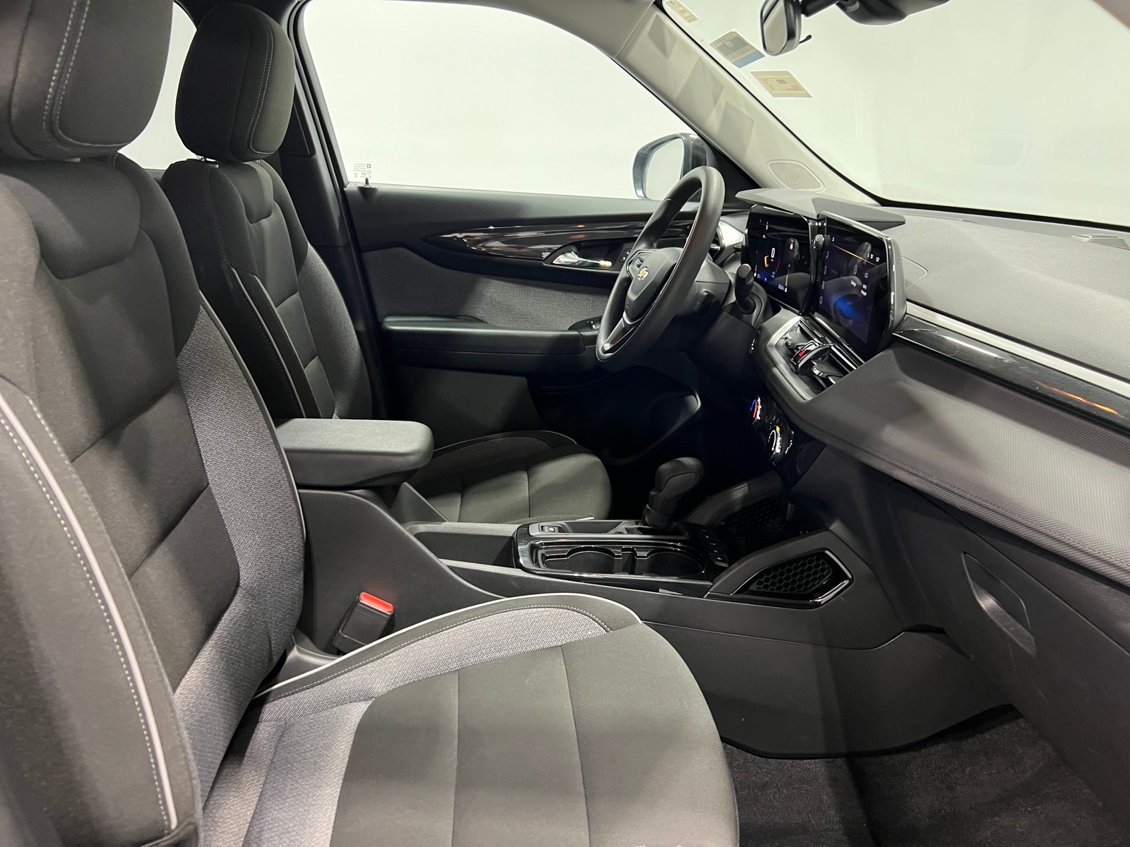 Thumbnail: 2025 Chevrolet TrailBlazer - 2