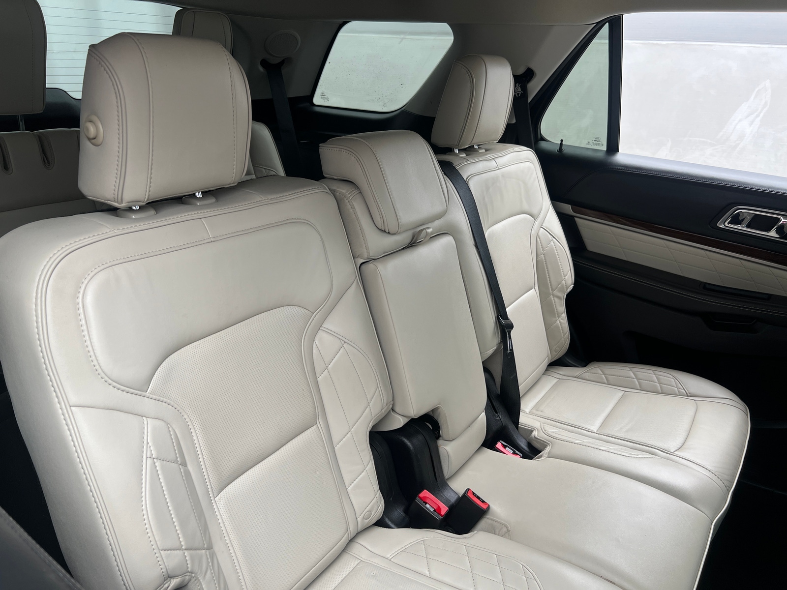 Thumbnail: 2017 Ford Explorer - 5