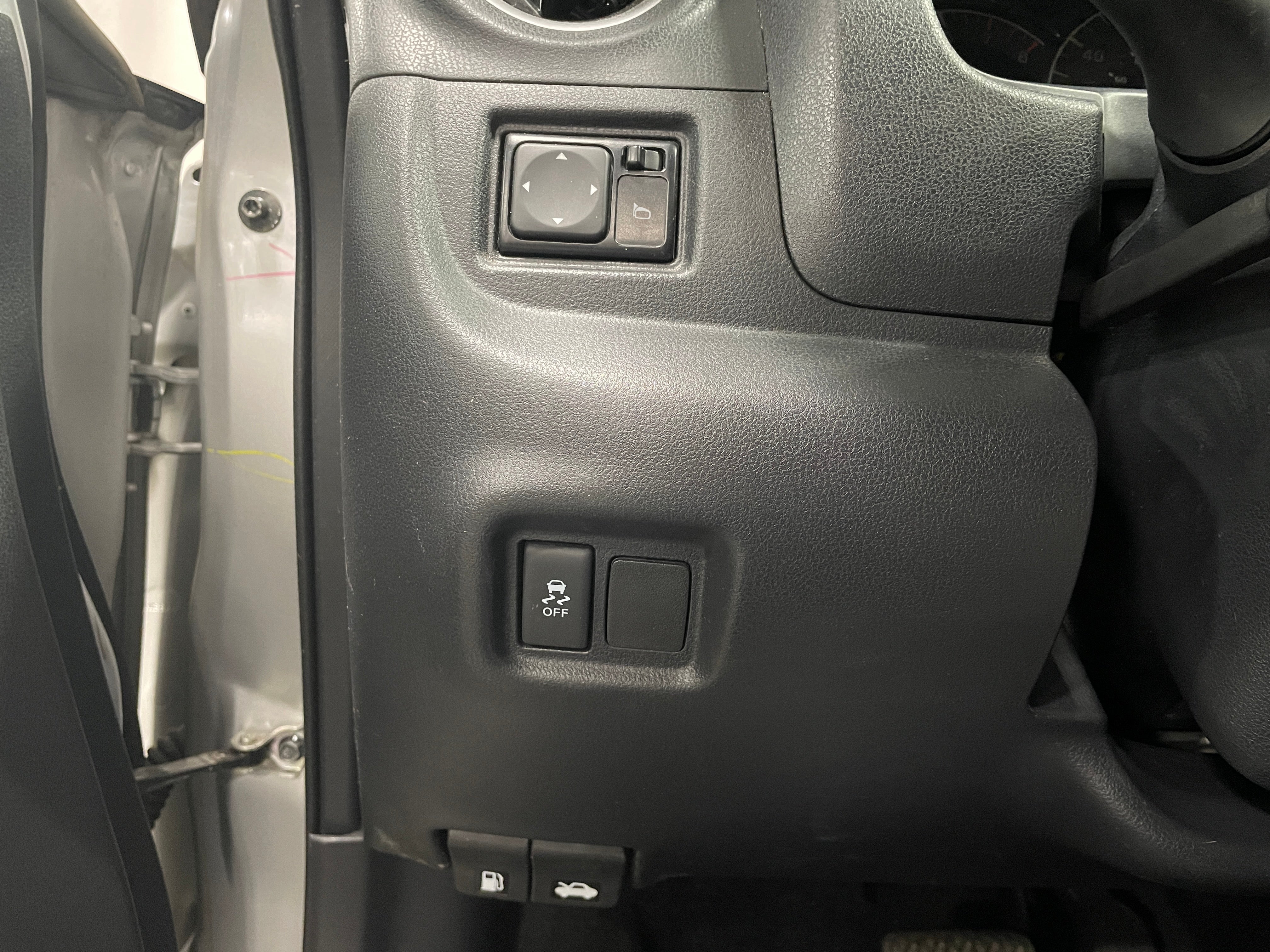Used 2017 Nissan Versa Note SV with VIN 3N1CE2CP8HL359844 for sale in Pewaukee, WI